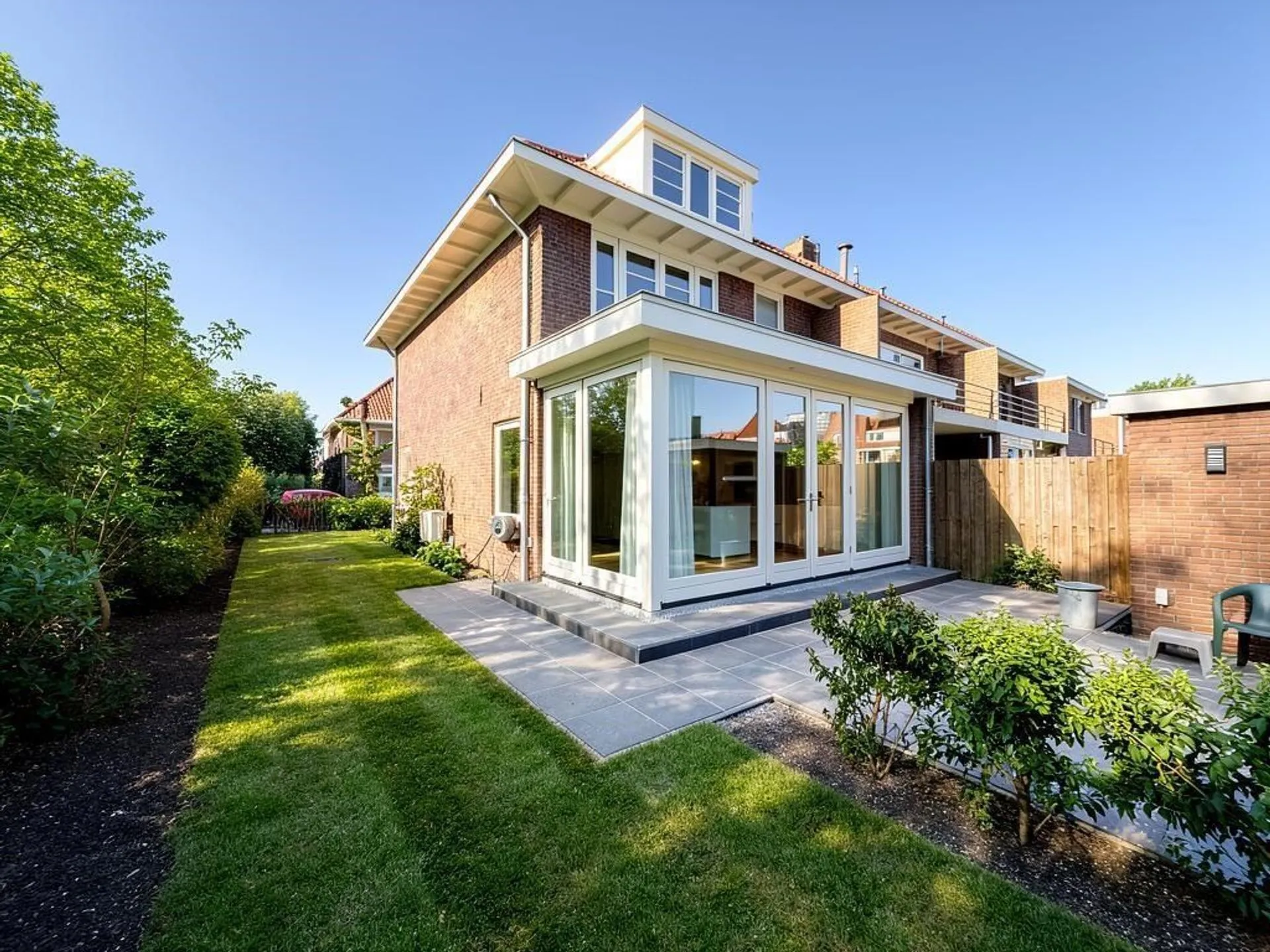 Foto #0 Huurwoning Burgemeester van Damstraat Duivendrecht