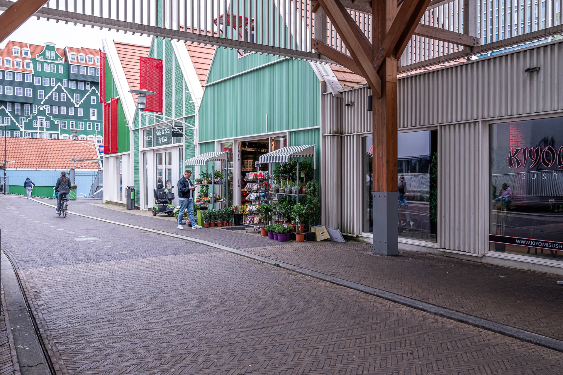 Foto #33 Appartement Mahoniehout Zaandam