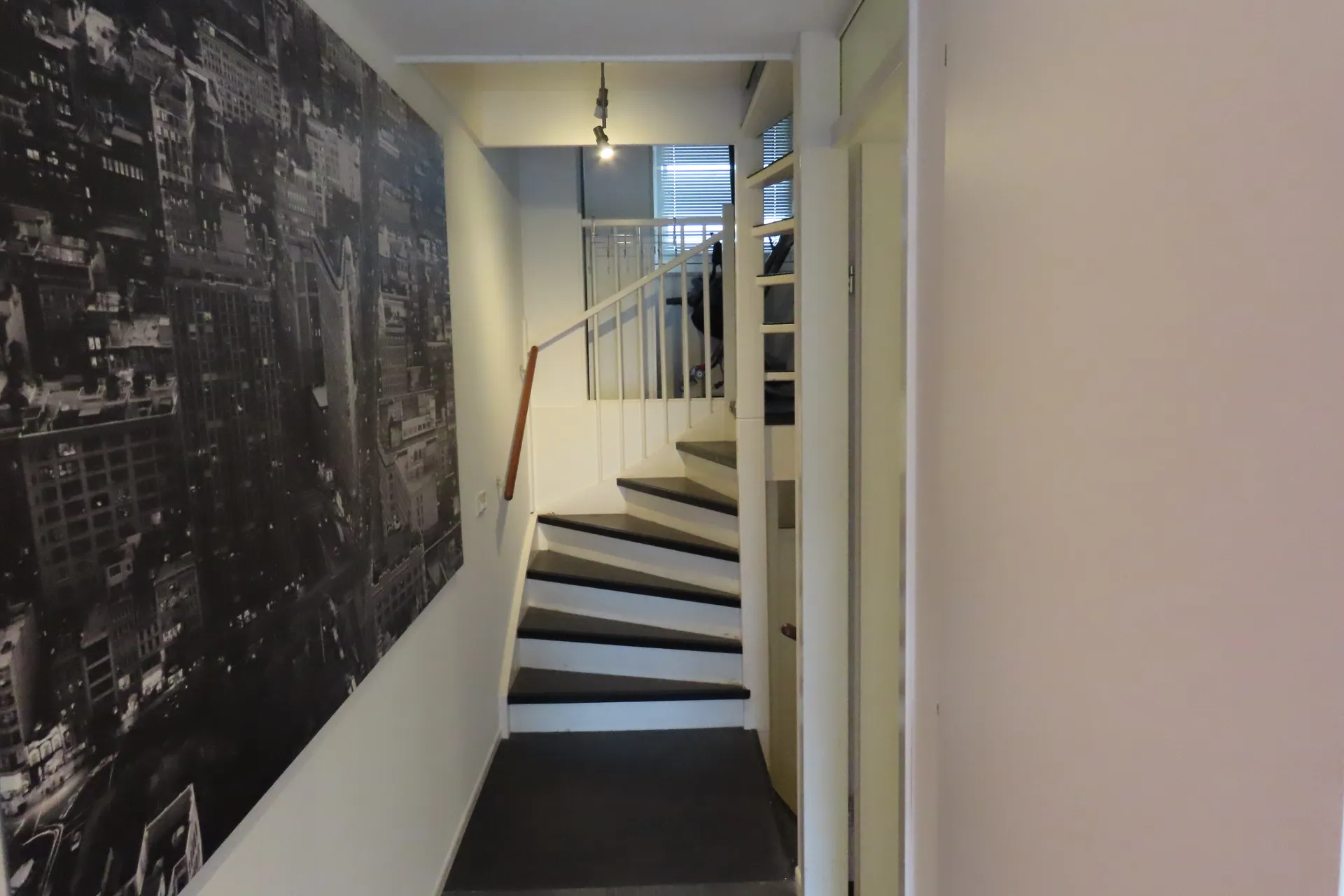 Foto #1 Huurwoning Brinkweg Hilversum