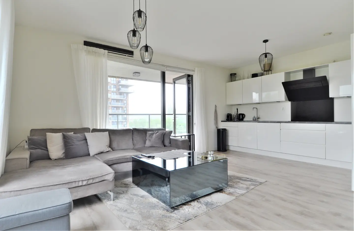 Foto #1 Appartement IJdoornlaan Amsterdam