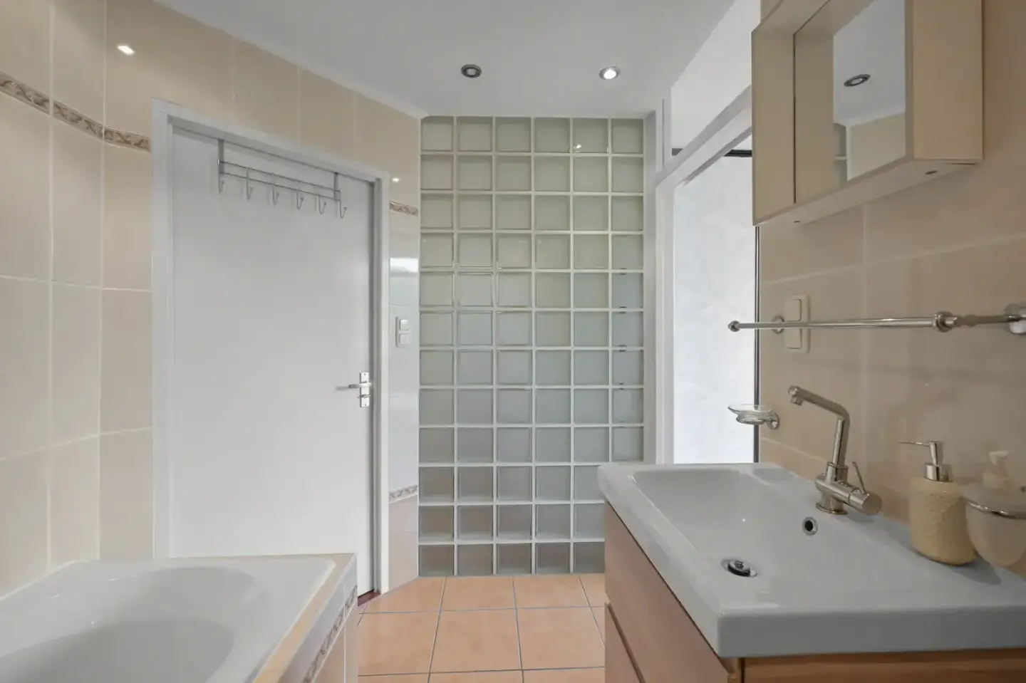 Foto #23 Appartement Carel van Manderstraat Heemskerk