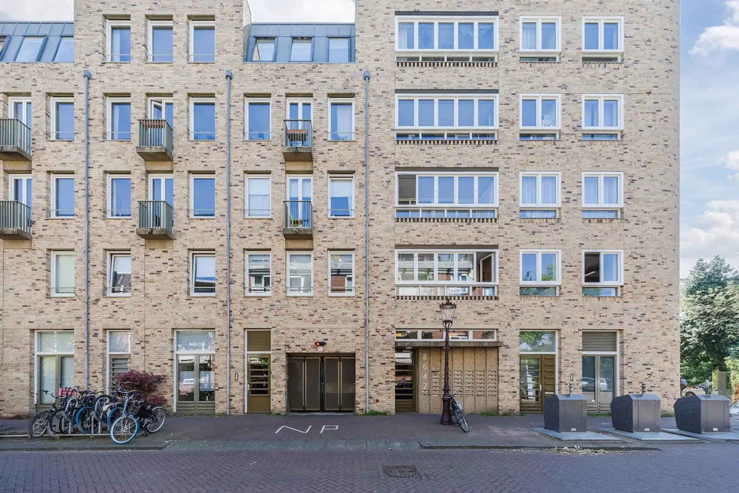 Foto #1 Appartement Tweede Atjehstraat Amsterdam