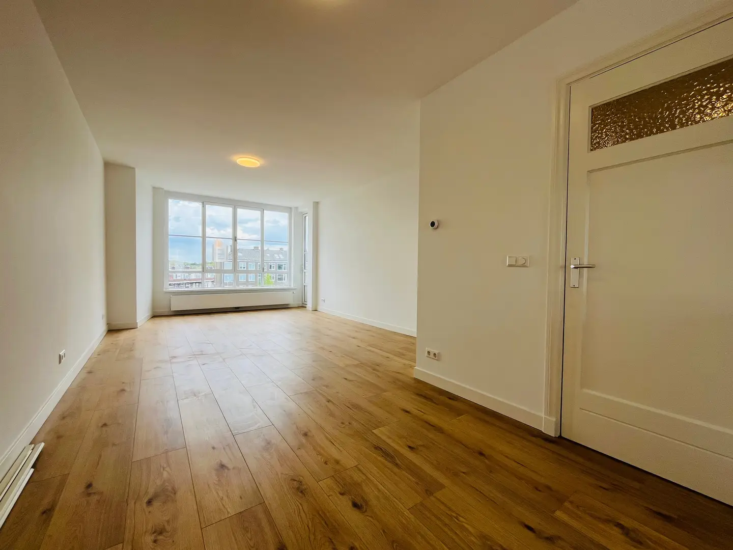 Foto #2 Appartement Veenendaalkade Den Haag