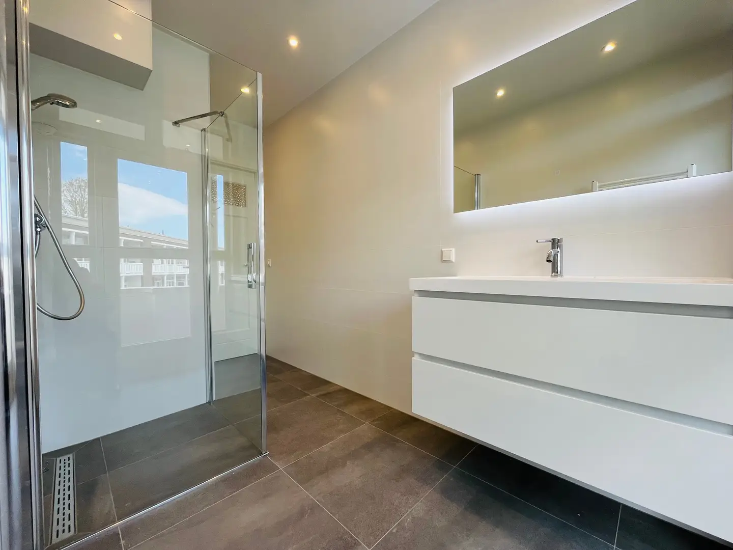 Foto #15 Appartement Veenendaalkade Den Haag
