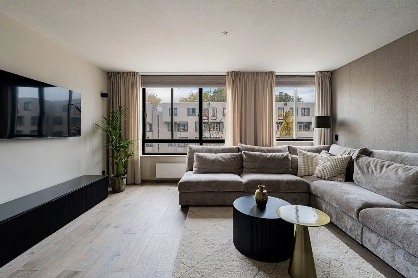 Foto #1 Appartement Barbusselaan Amsterdam