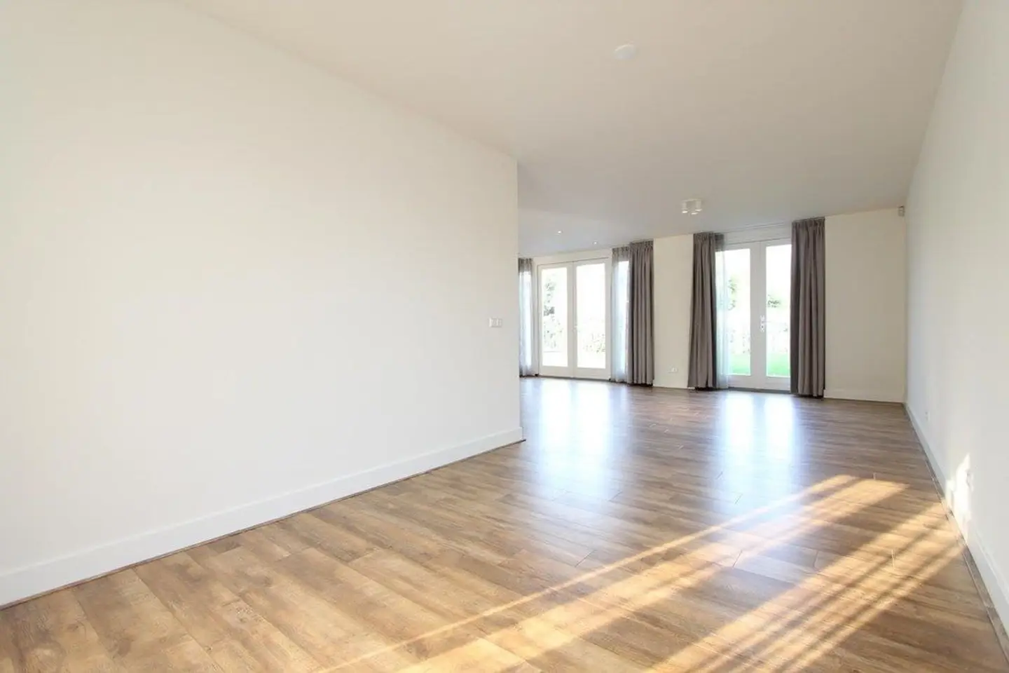 Foto #4 Huurwoning Mr. S. van Houtenlaan Amstelveen