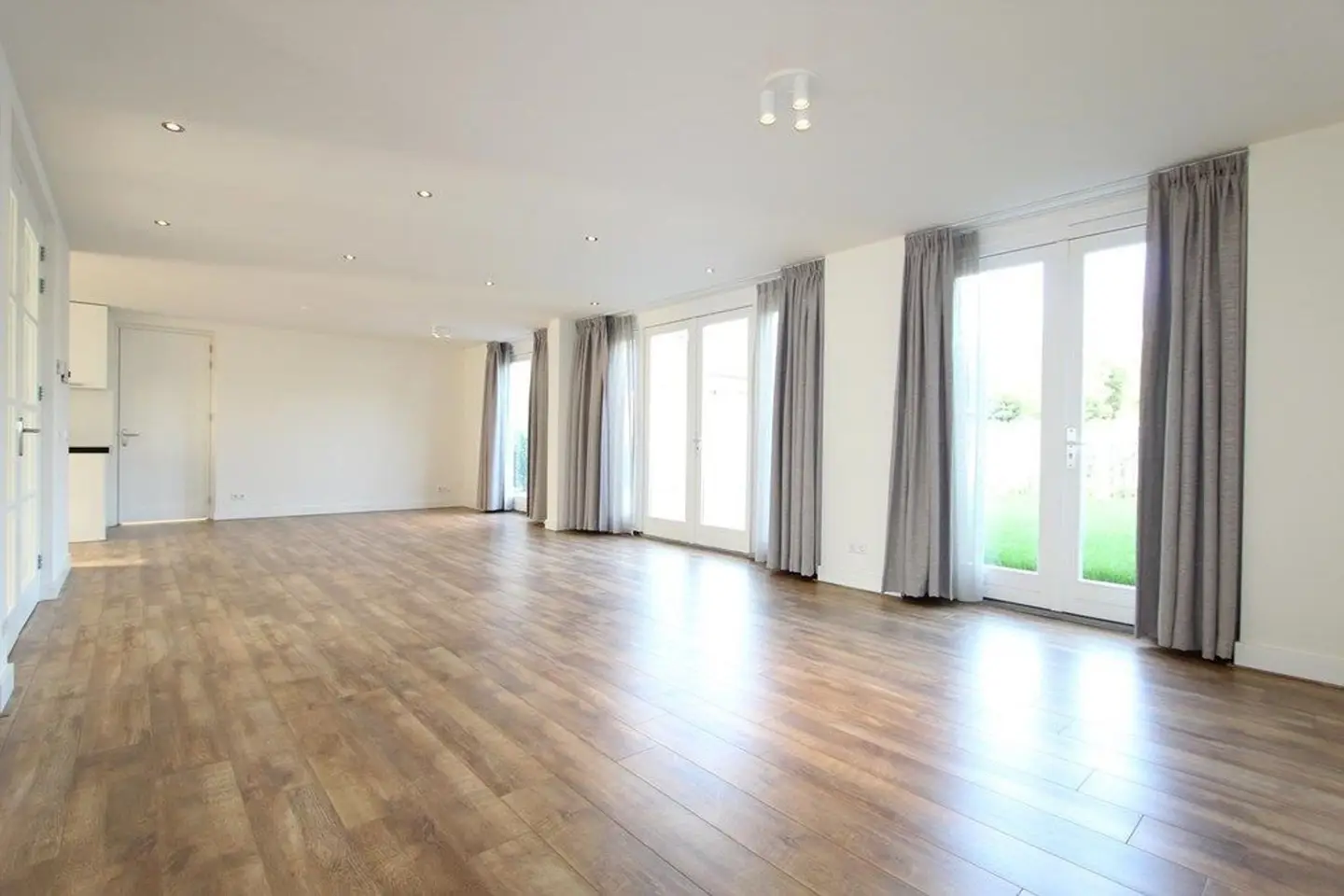 Foto #2 Huurwoning Mr. S. van Houtenlaan Amstelveen