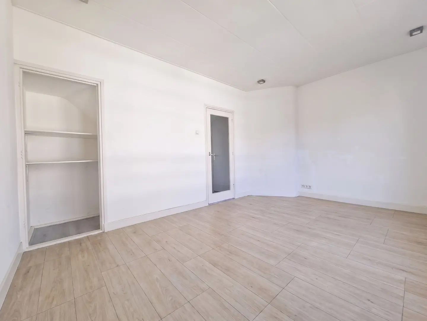 Foto #1 Appartement Karel Doormanstraat Rotterdam
