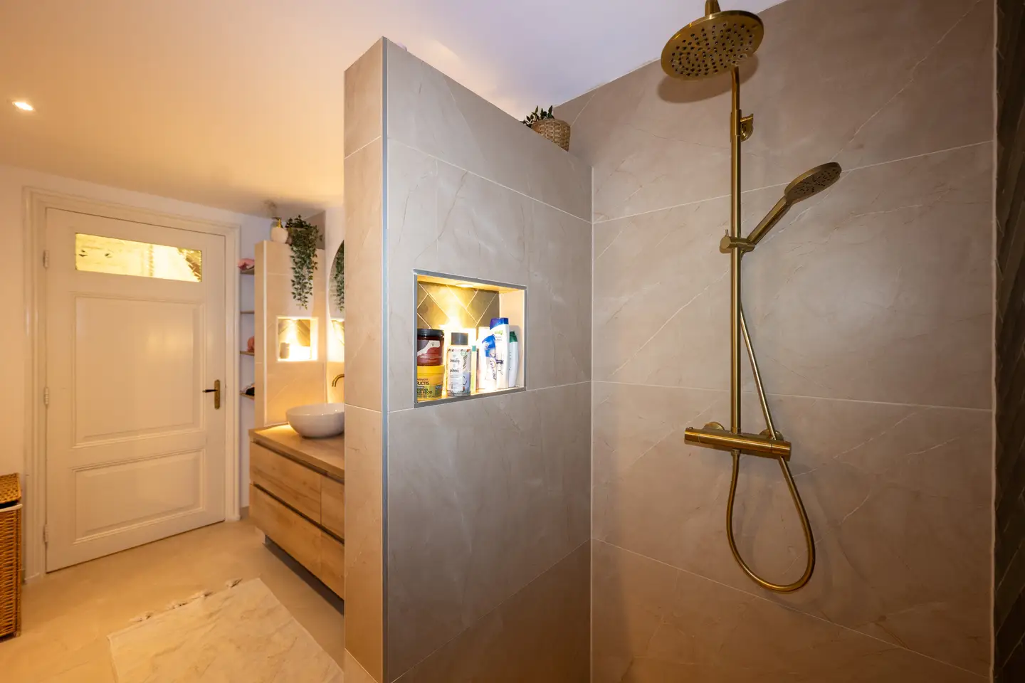 Foto #26 Appartement Kanaalweg Den Haag