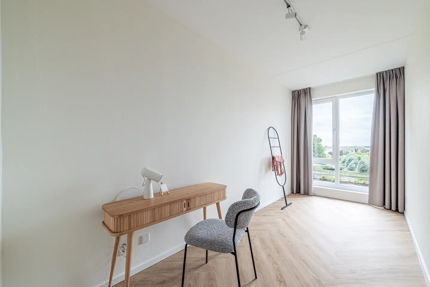 Foto #19 Appartement Mahoniehout Zaandam