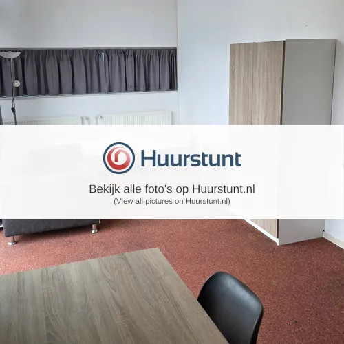 Woning aan de Duivendrechtsekade te Amsterdam