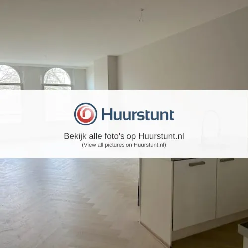 Woning aan de Nassaukade te Amsterdam