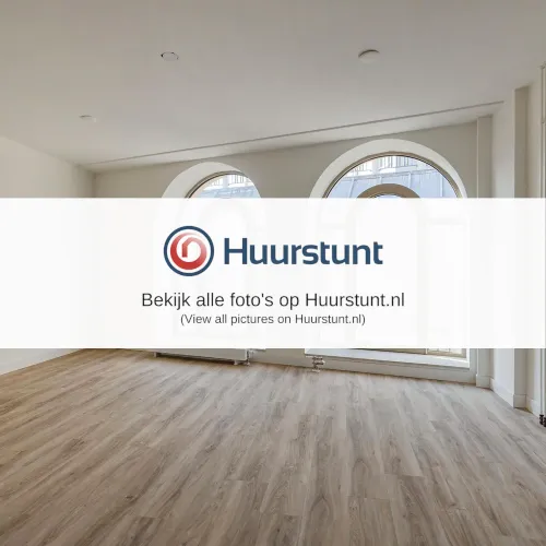 Woning aan de Duifjessteeg te Amsterdam