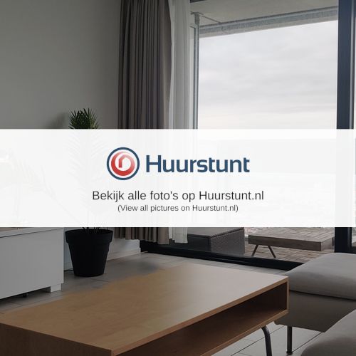 Woning aan de Anna van Buerenplein te Den Haag
